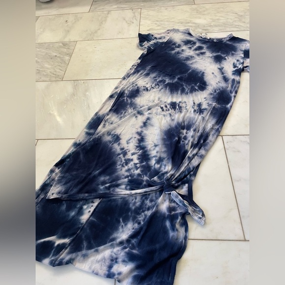 Caution to the Wind for Anthropologie, Medium, navy blue white tshirt dress EUC - Picture 2 of 6